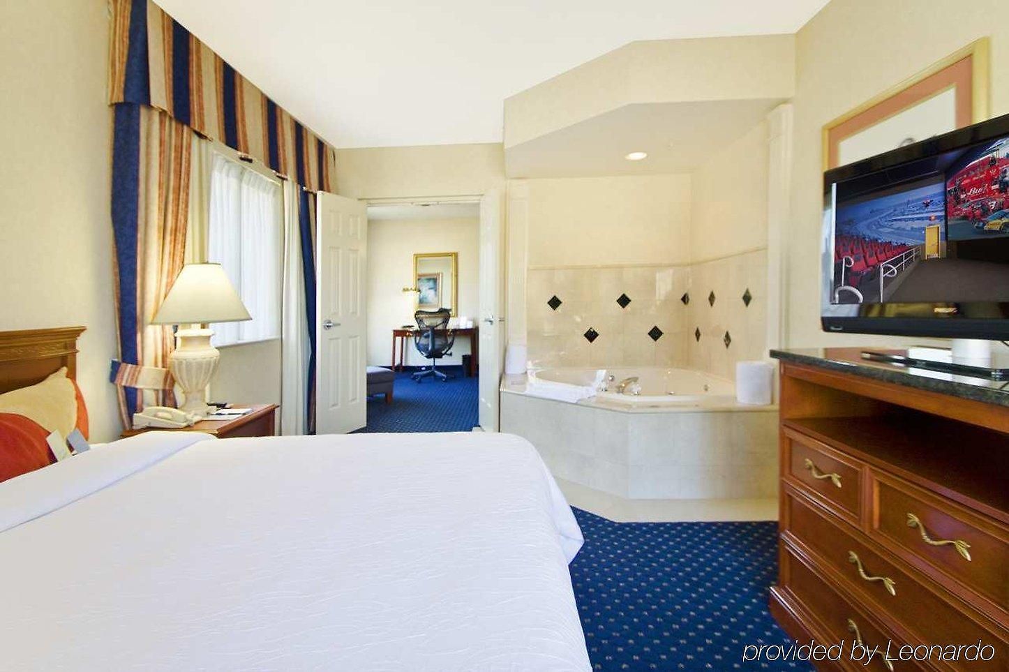 Hotel Hilton Garden Uptown