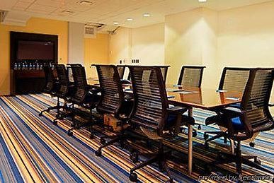 Aloft By Marriott Center