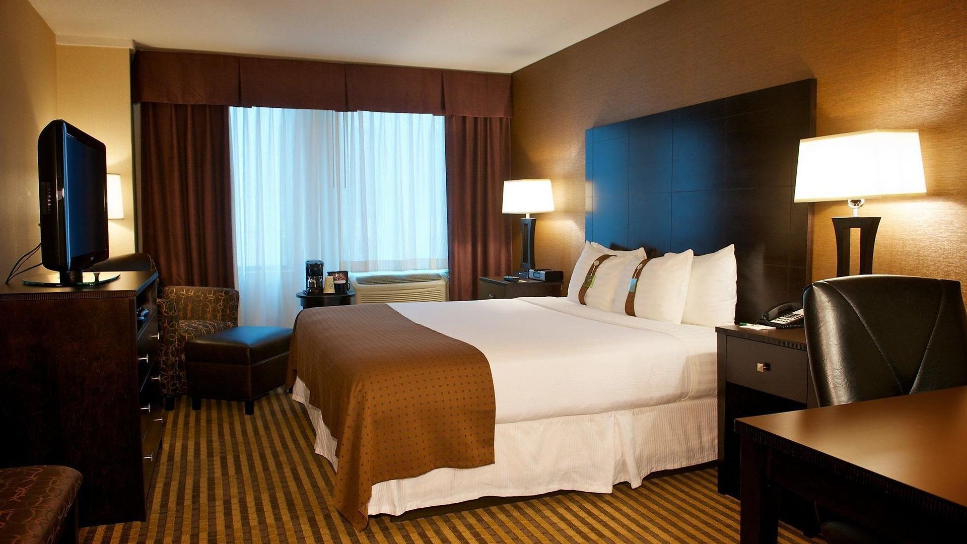 Doubletree By Hilton Center Charlotte