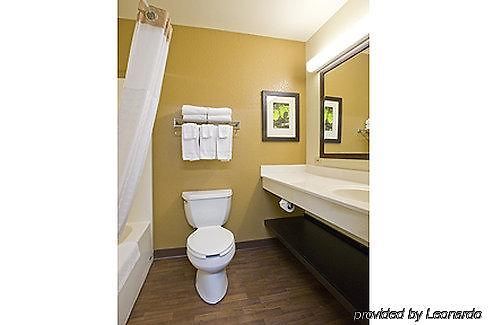 6 Charlotte, Nc - Tyvola Rd Executive Park Hotel
