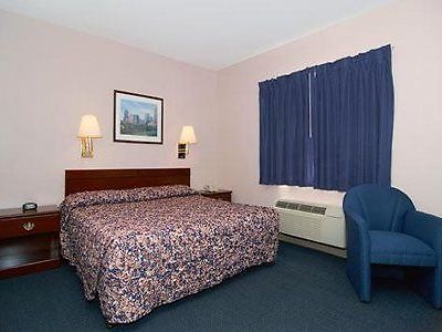 Suburban Near Of North Carolina-charlotte Hotel Charlotte