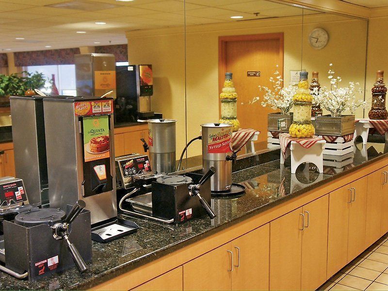 Spark By Hilton Airport North Hotel Charlotte