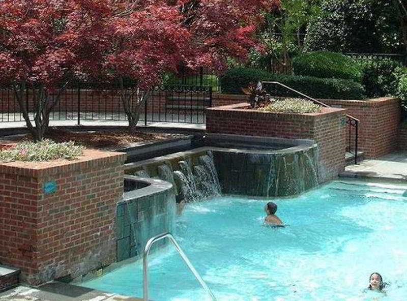 Doubletree By Hilton Charlotte/southpark Hotel