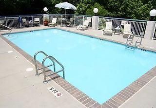 Fairfield & Arrowood Hotel 3*