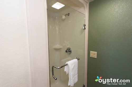 Sleep Place Inn 4*
