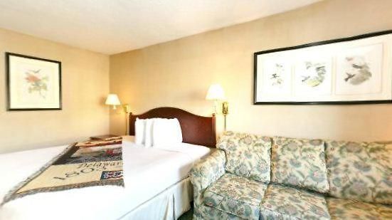 Econo & Motel