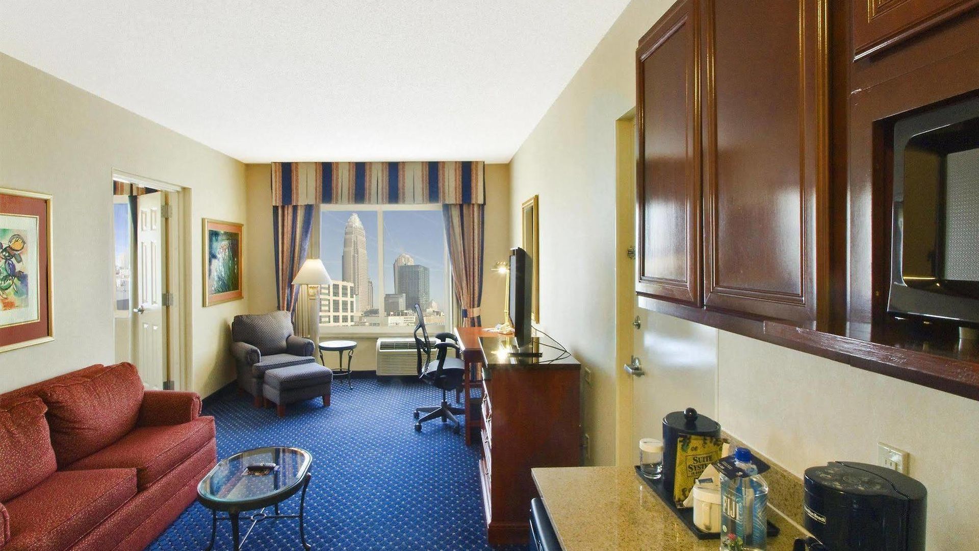 Hotel Hilton Garden Uptown 3*