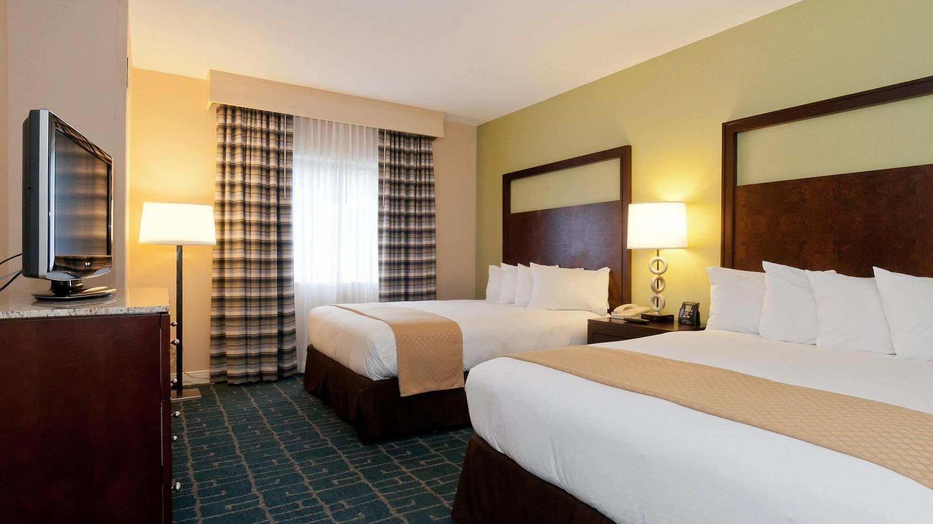 Doubletree By Hilton Charlotte/southpark 3*