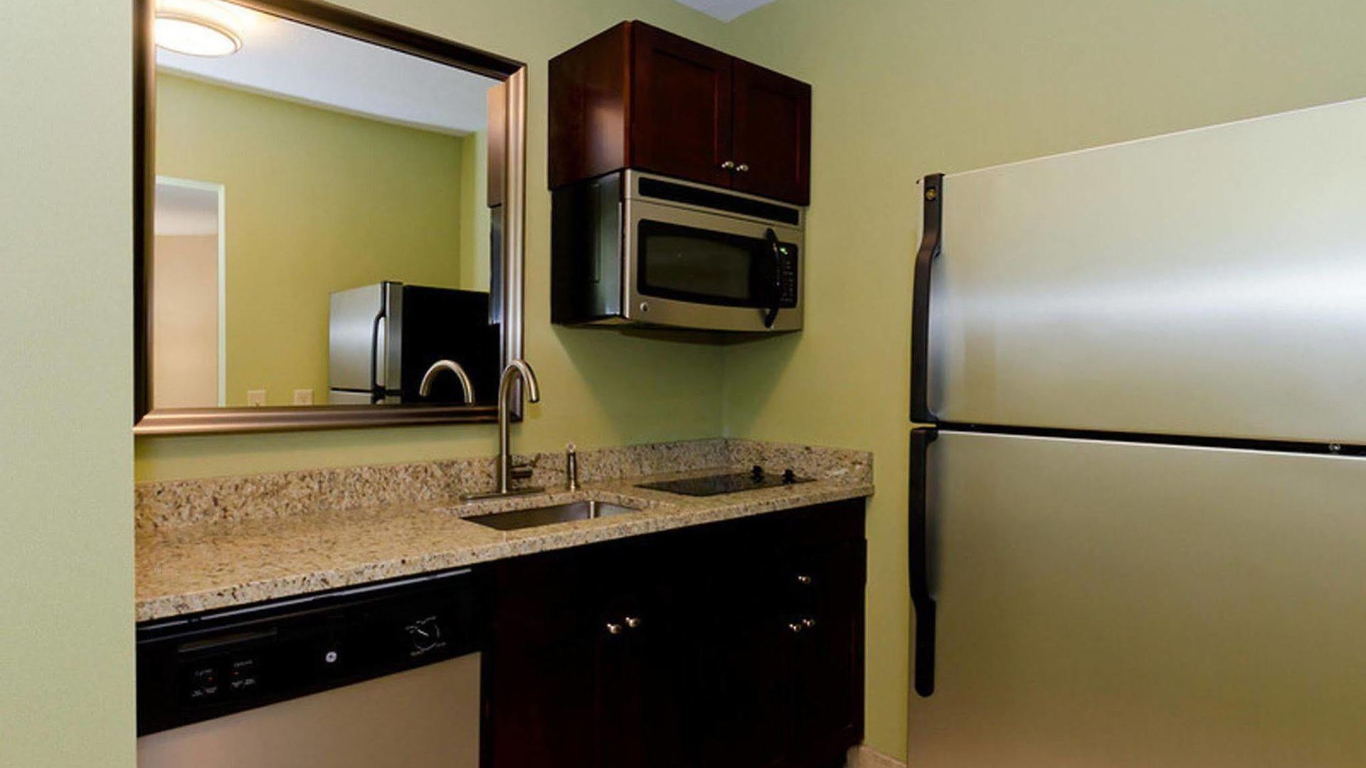 Doubletree By Hilton Charlotte/southpark