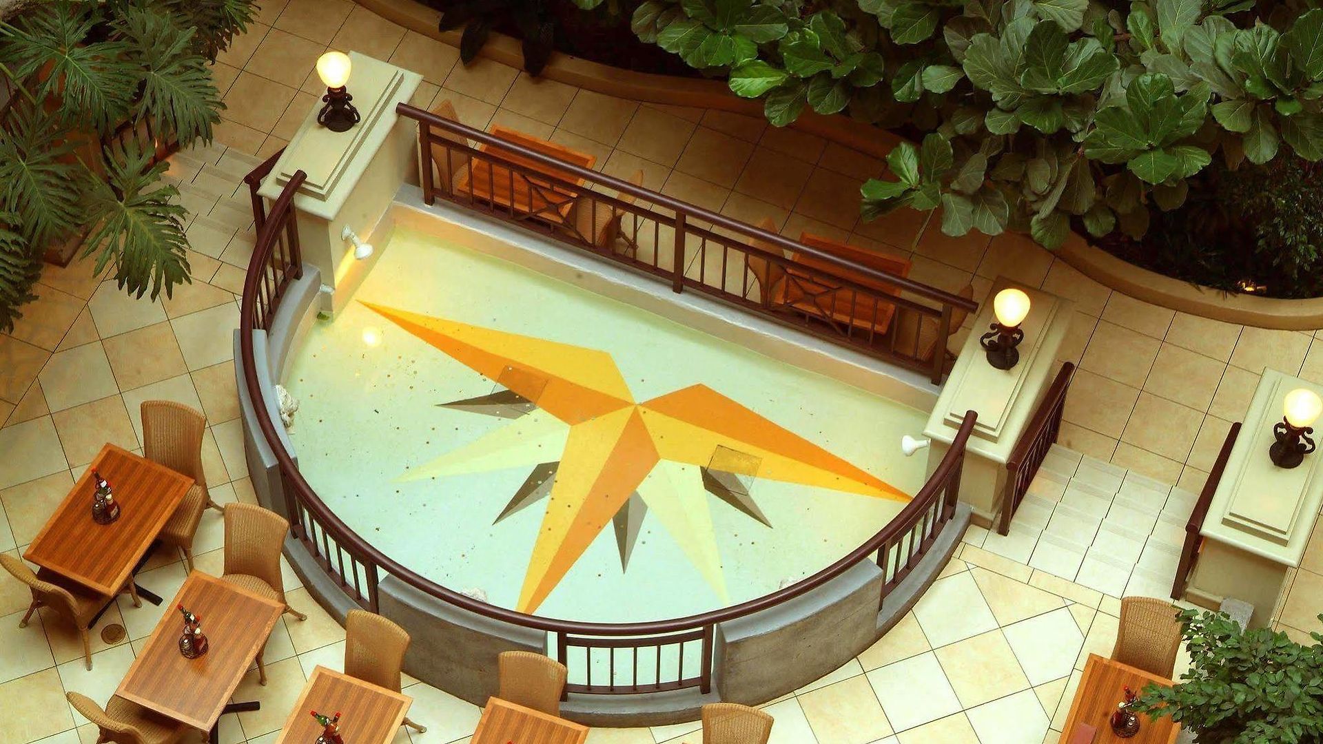 Hotel Embassy 3*