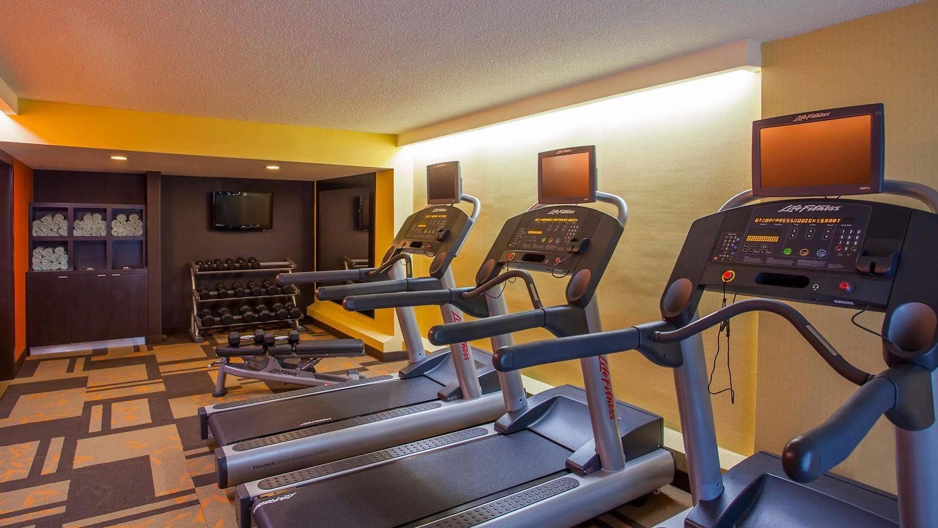 Courtyard By Marriott Airport Loso Hotel Charlotte