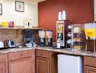 Econo Airport Area Lodge