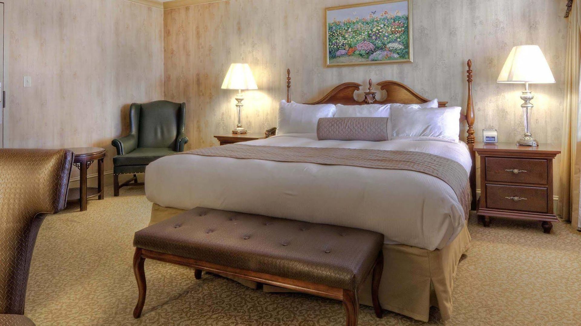 Hotel Dunhill Charlotte