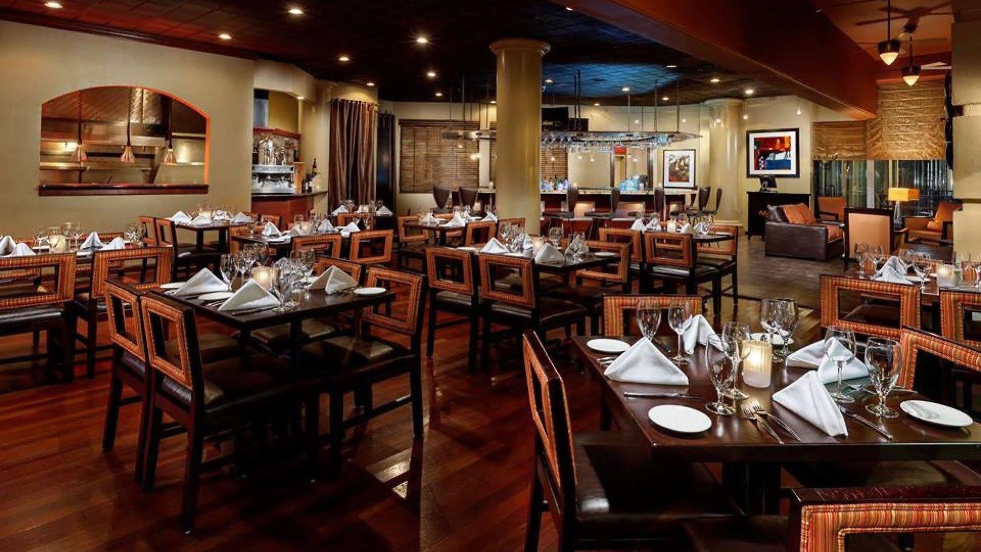 Doubletree By Hilton Center Hotel