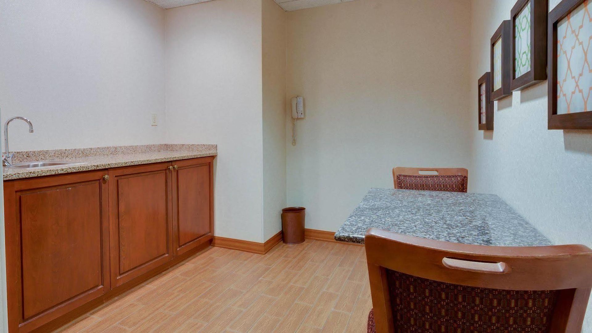 Drury & Northlake Hotel 4*