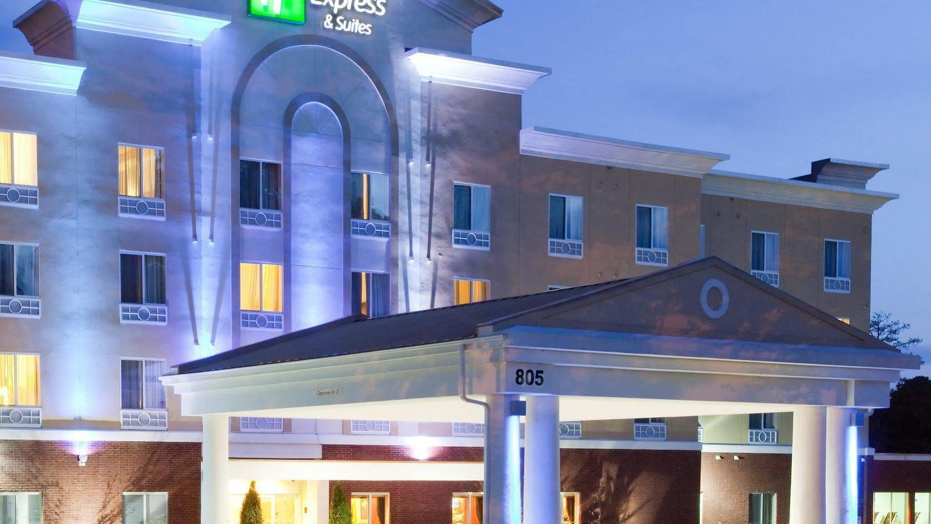 Express Arrowood By Ihg Hotel 2*
