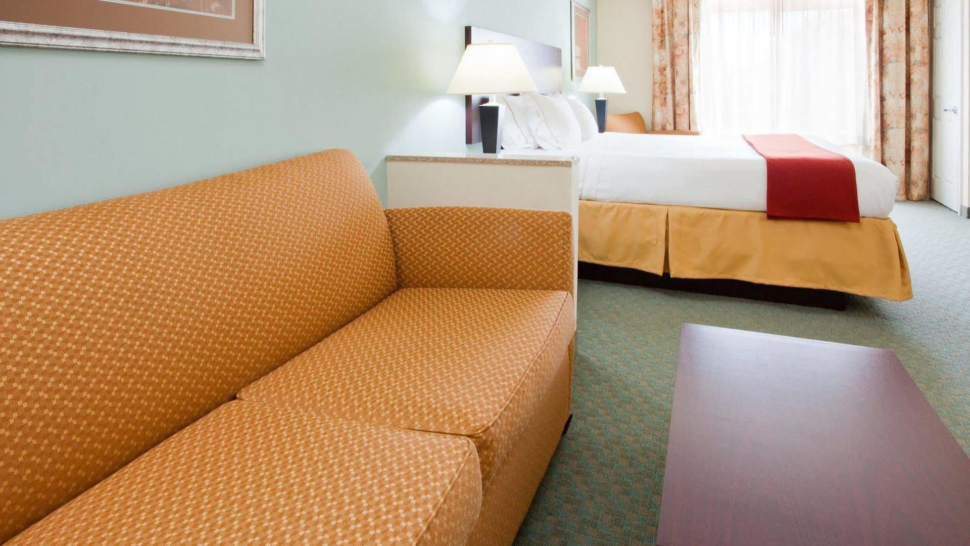 Hotel Express Arrowood By Ihg Charlotte