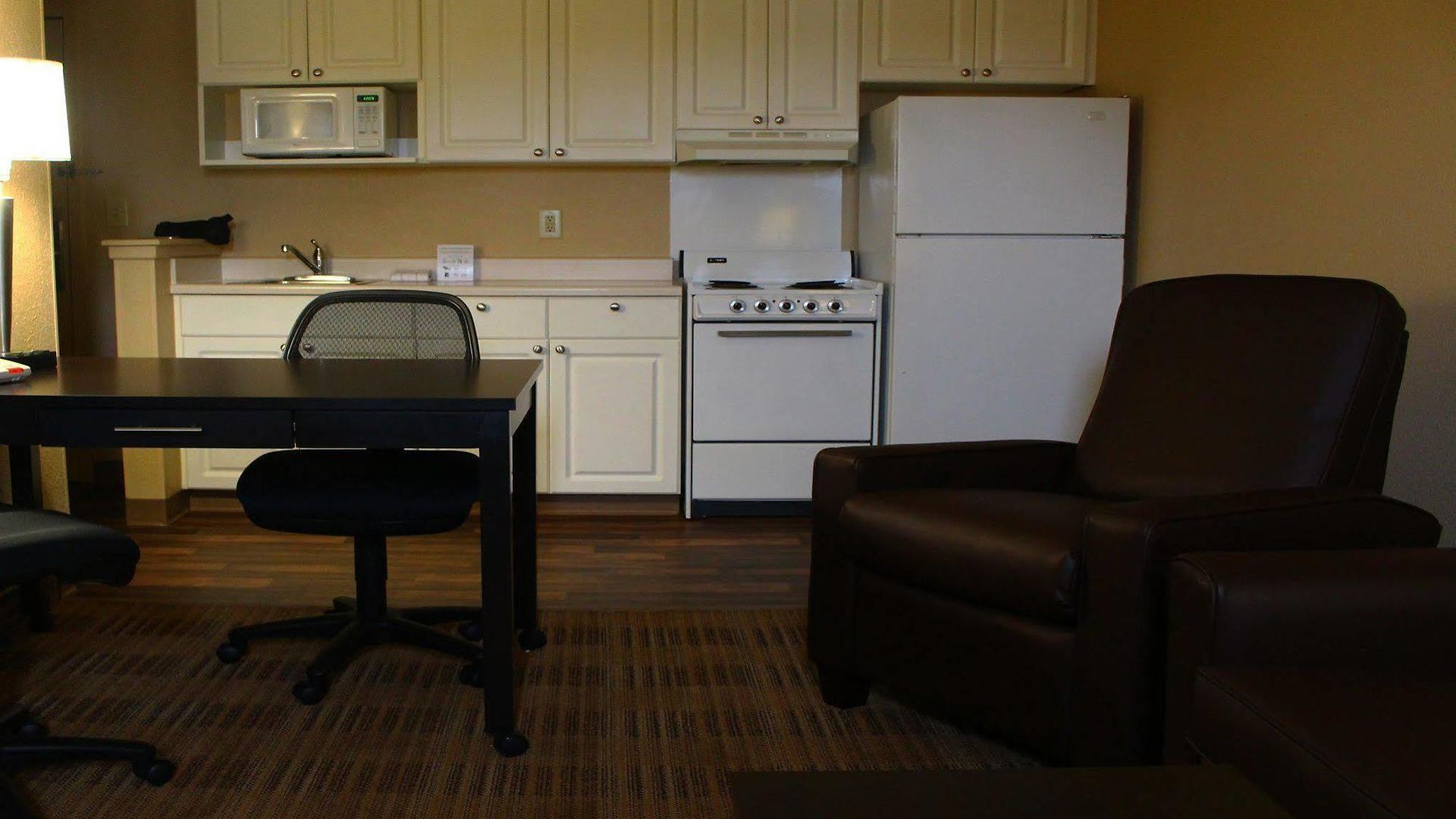 Extended America Premier - - Pineville - Pineville Matthews Rd. 3*