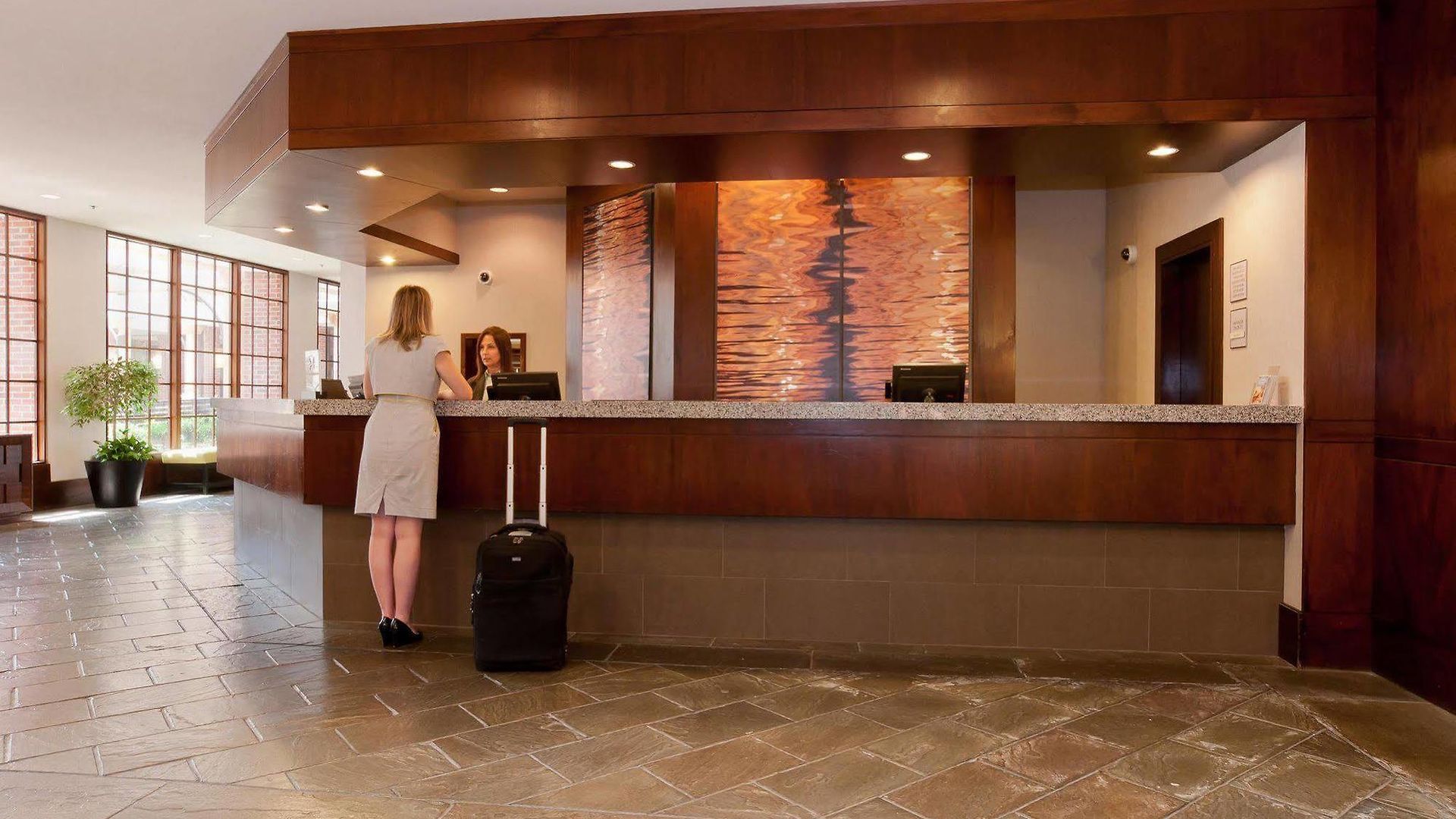 Doubletree By Hilton Charlotte/southpark 3*