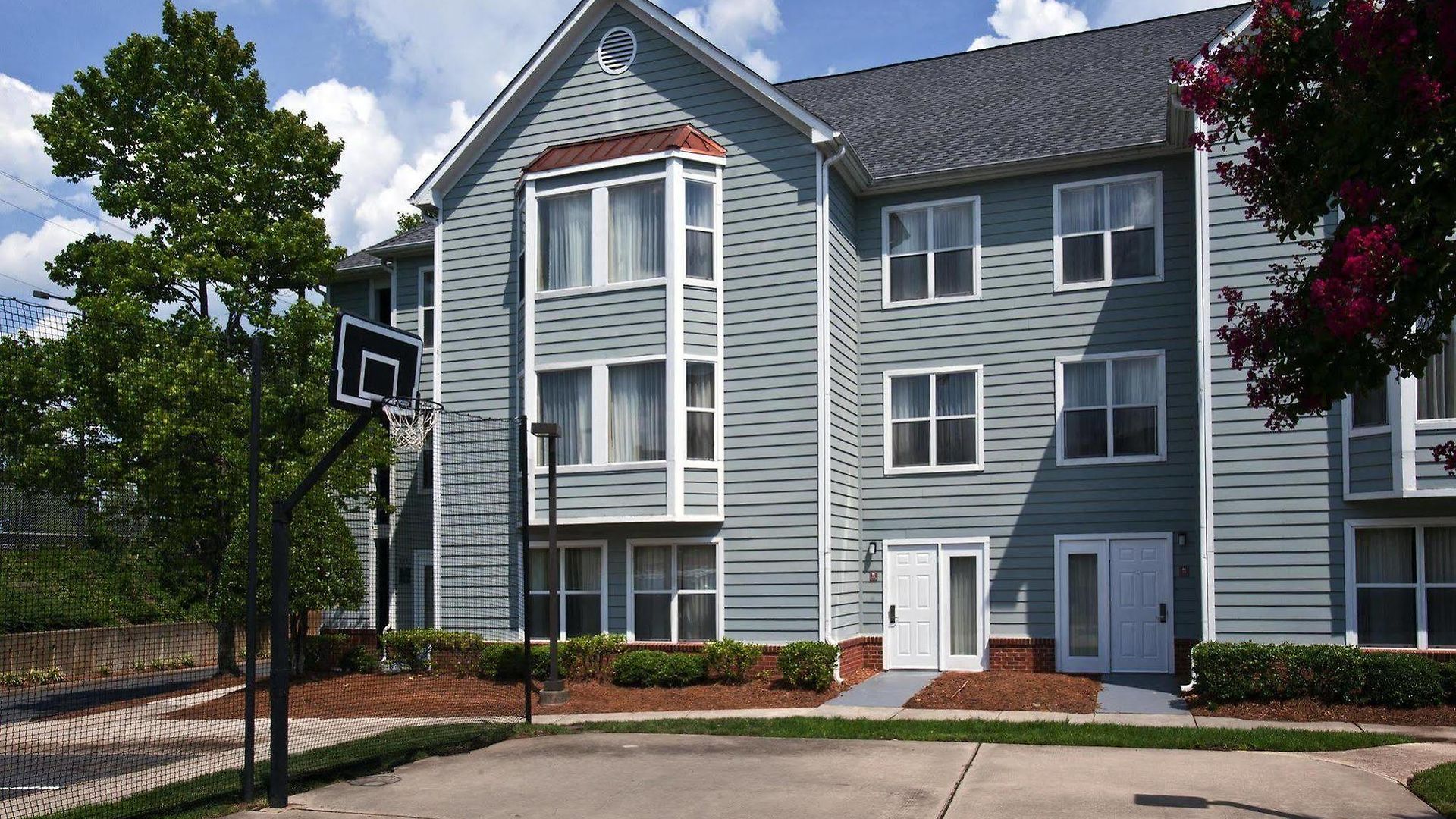 Homewood North Unc Research Hotel
