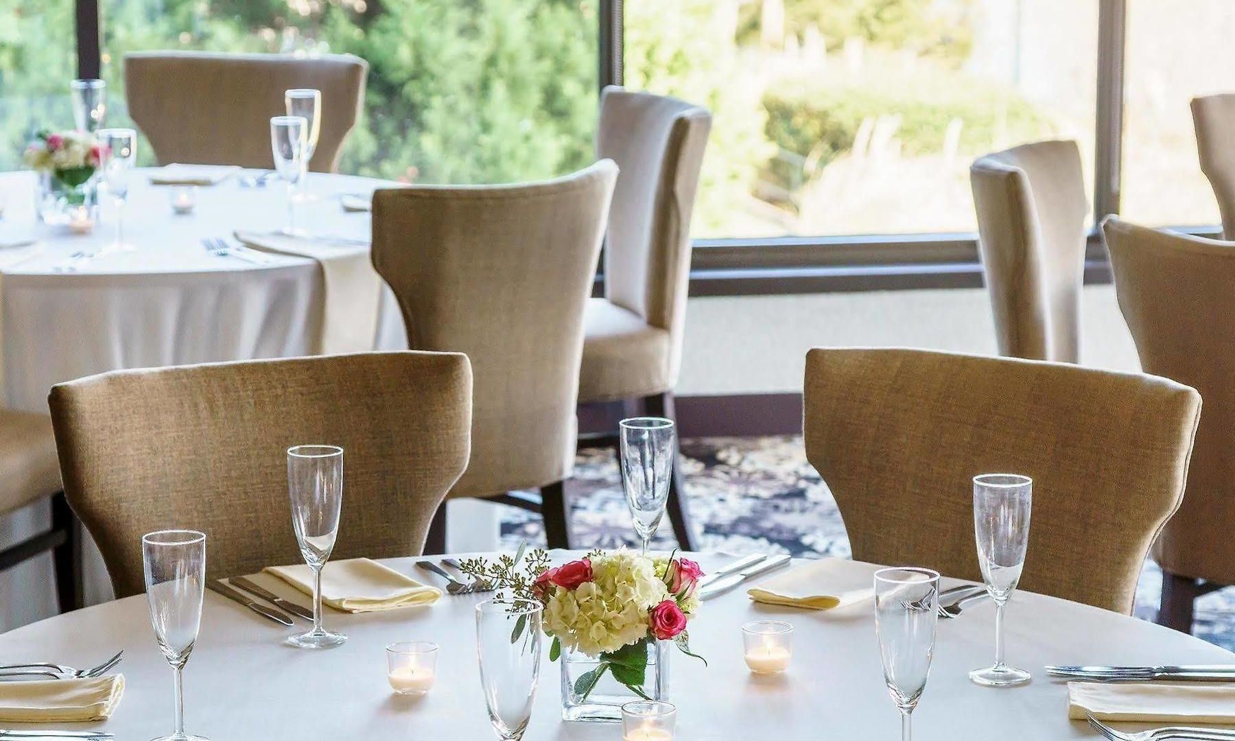 Hilton Place Hotel 3*