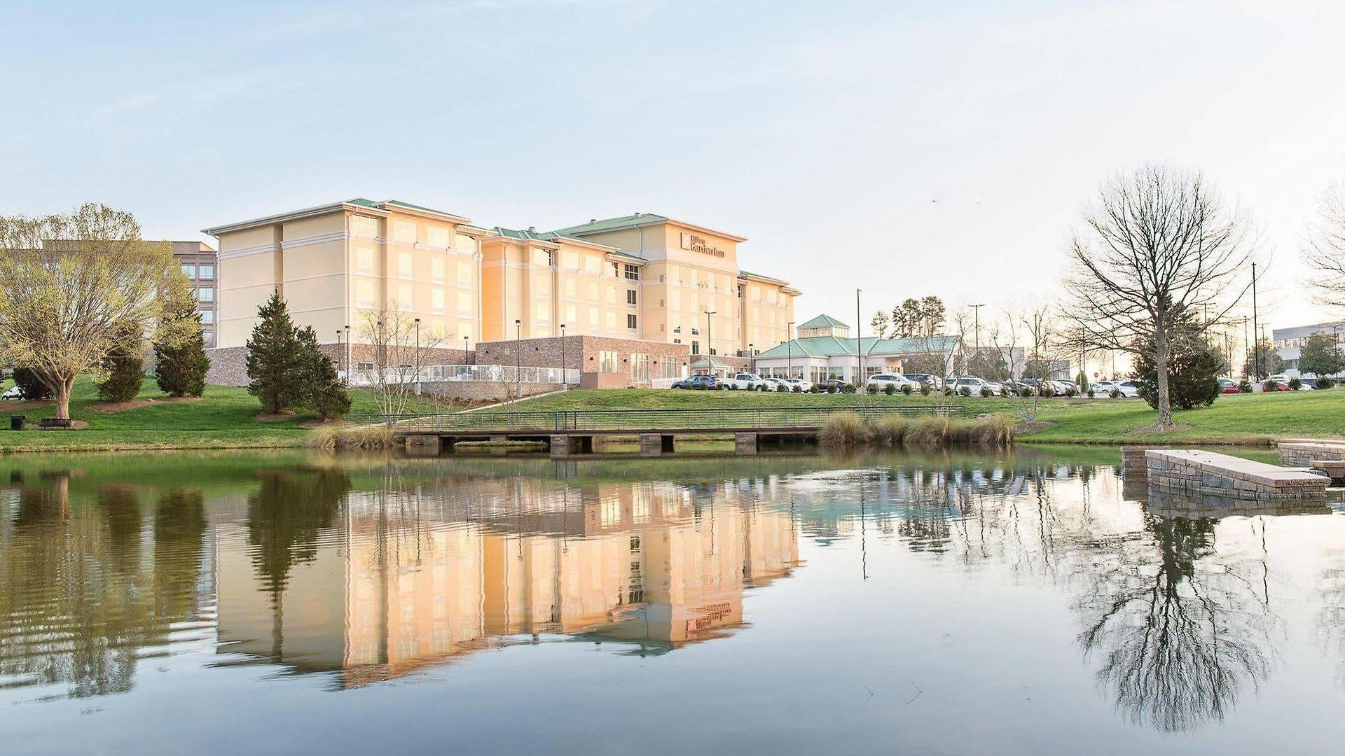Hotel Hilton Garden Airport 3*