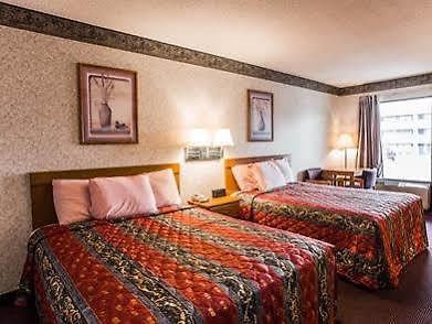 Rodeway Area Hotel