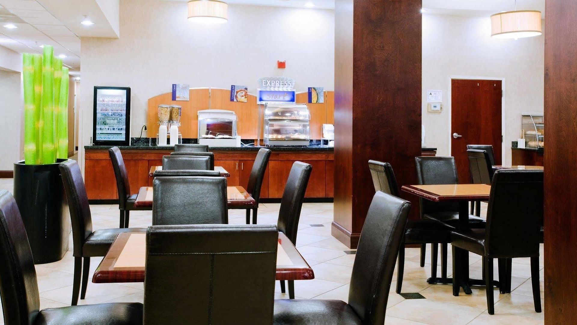 Express Arrowood By Ihg