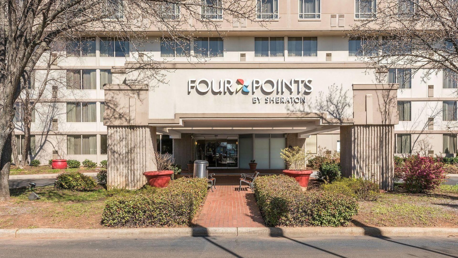 Four Points By Sheraton Hotel 4*