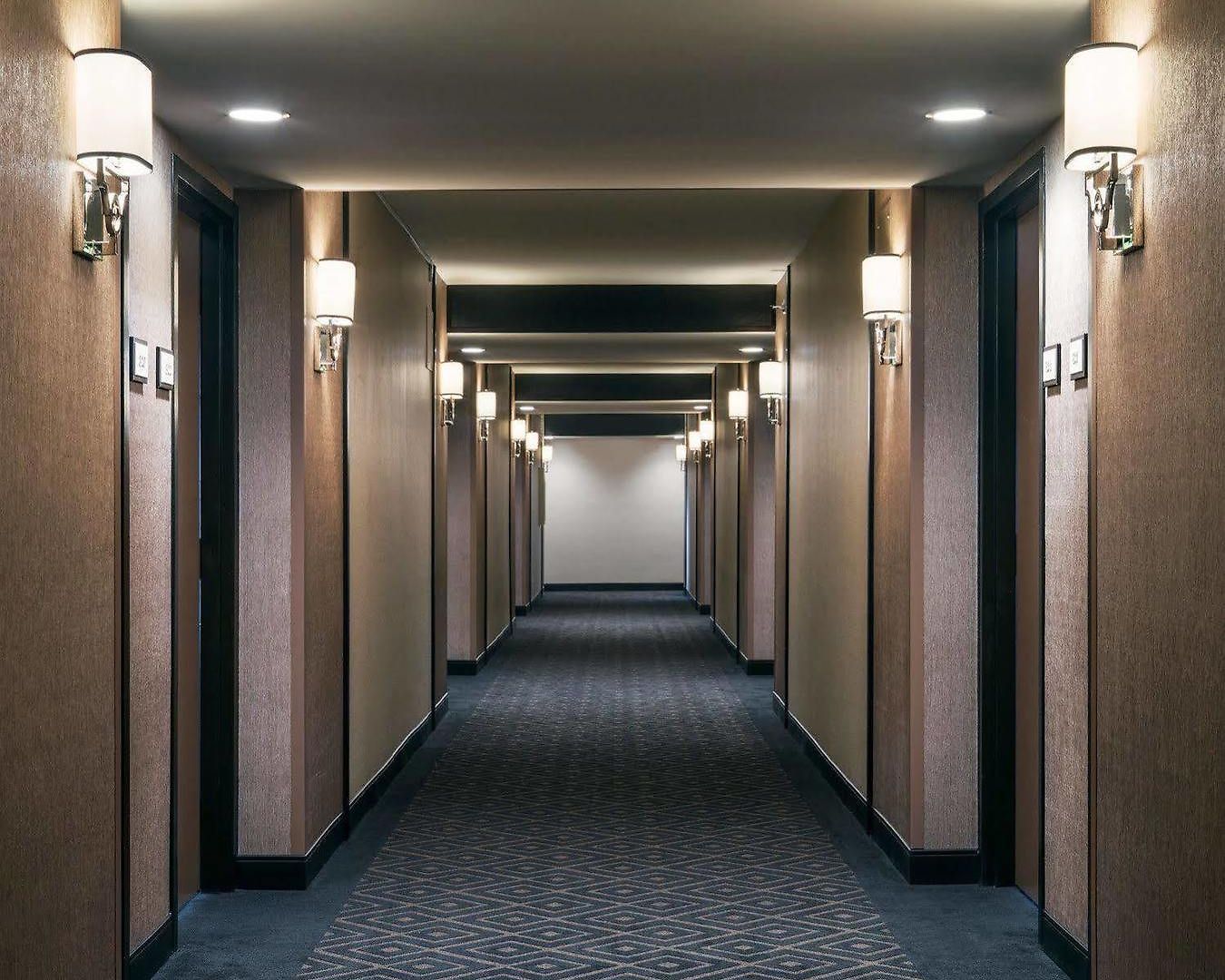 Hotel Sheraton Airport 4*