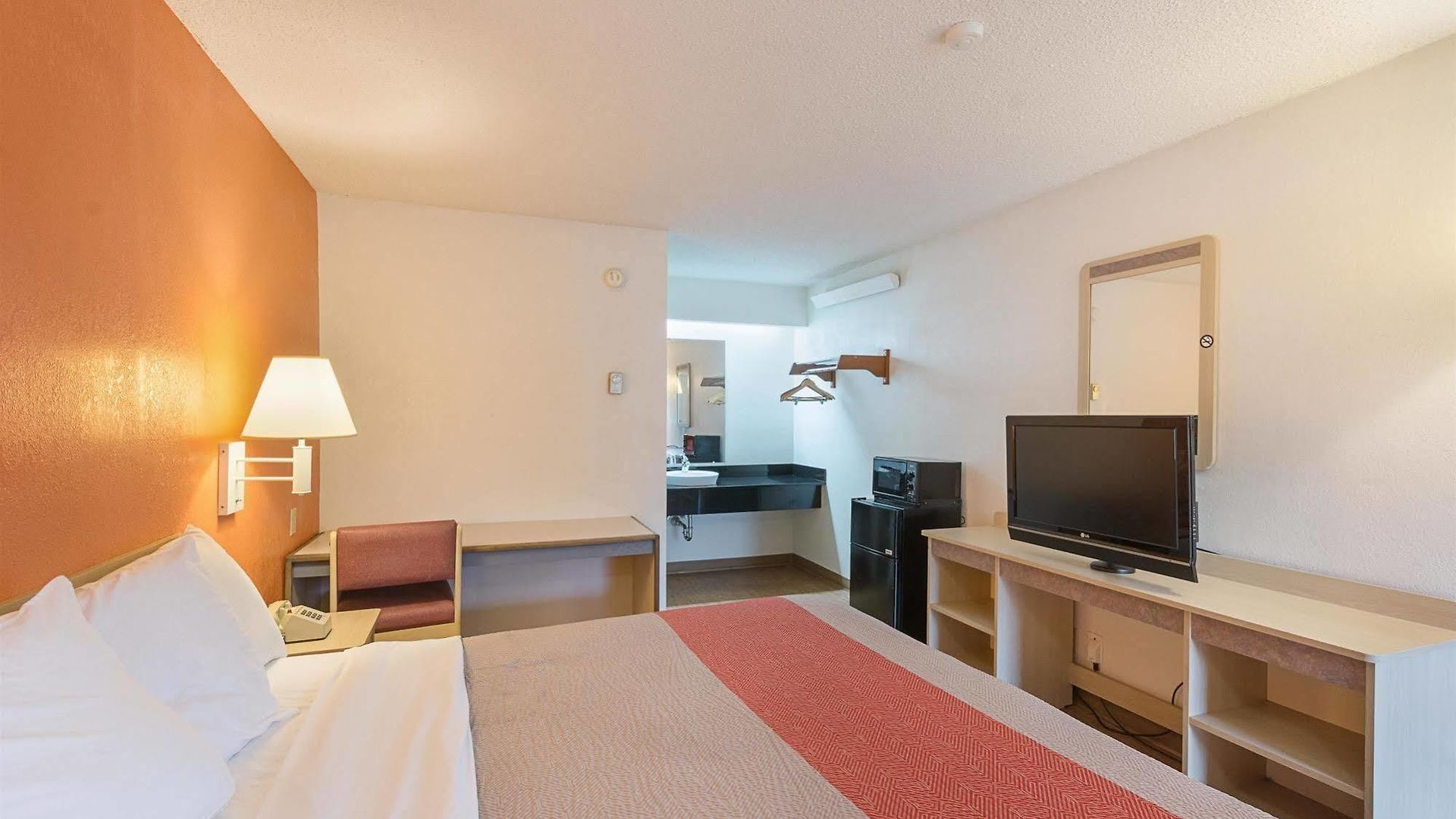 6-charlotte, Nc - Coliseum Hotel