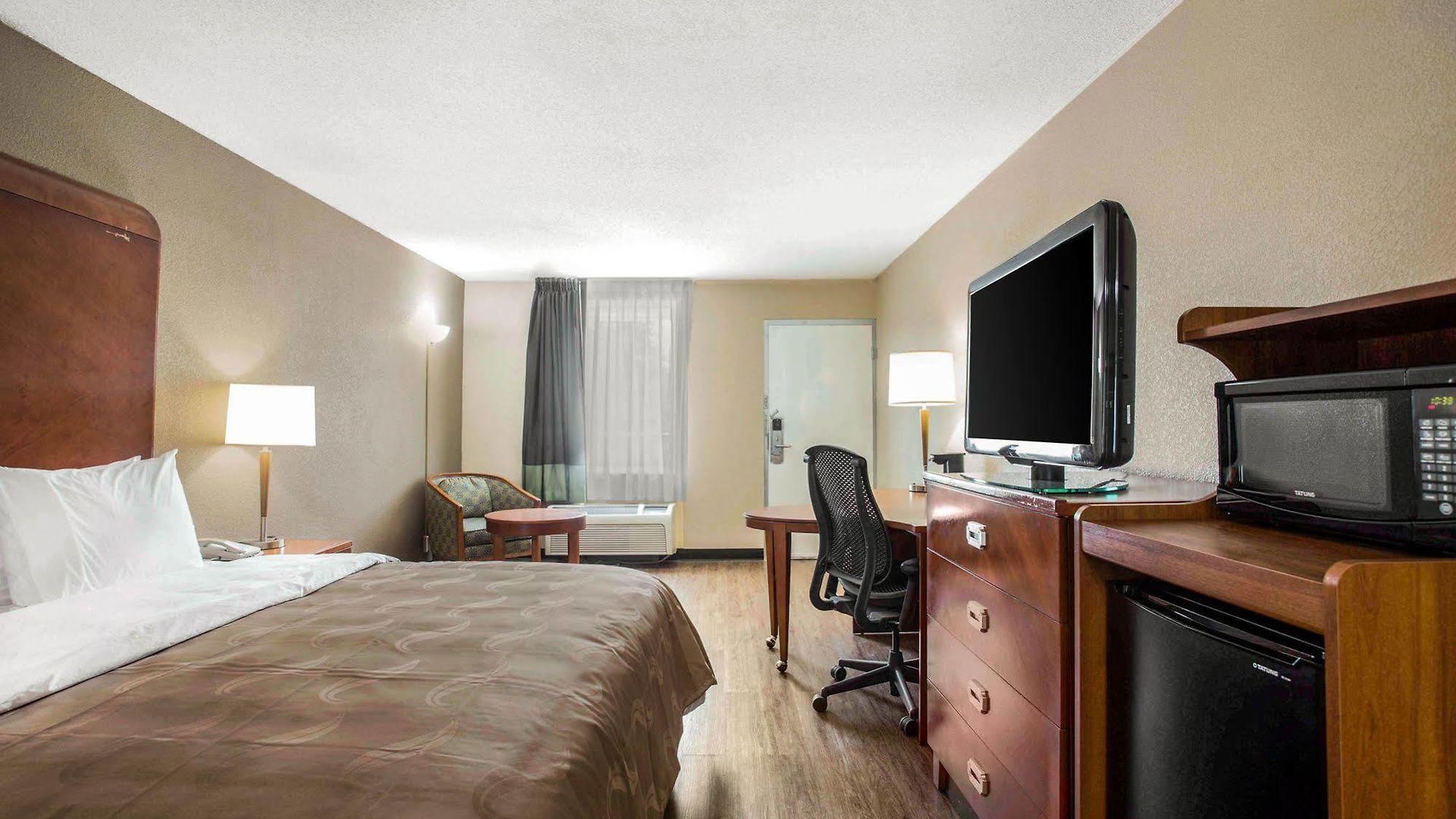 Hotel Quality & Area Charlotte