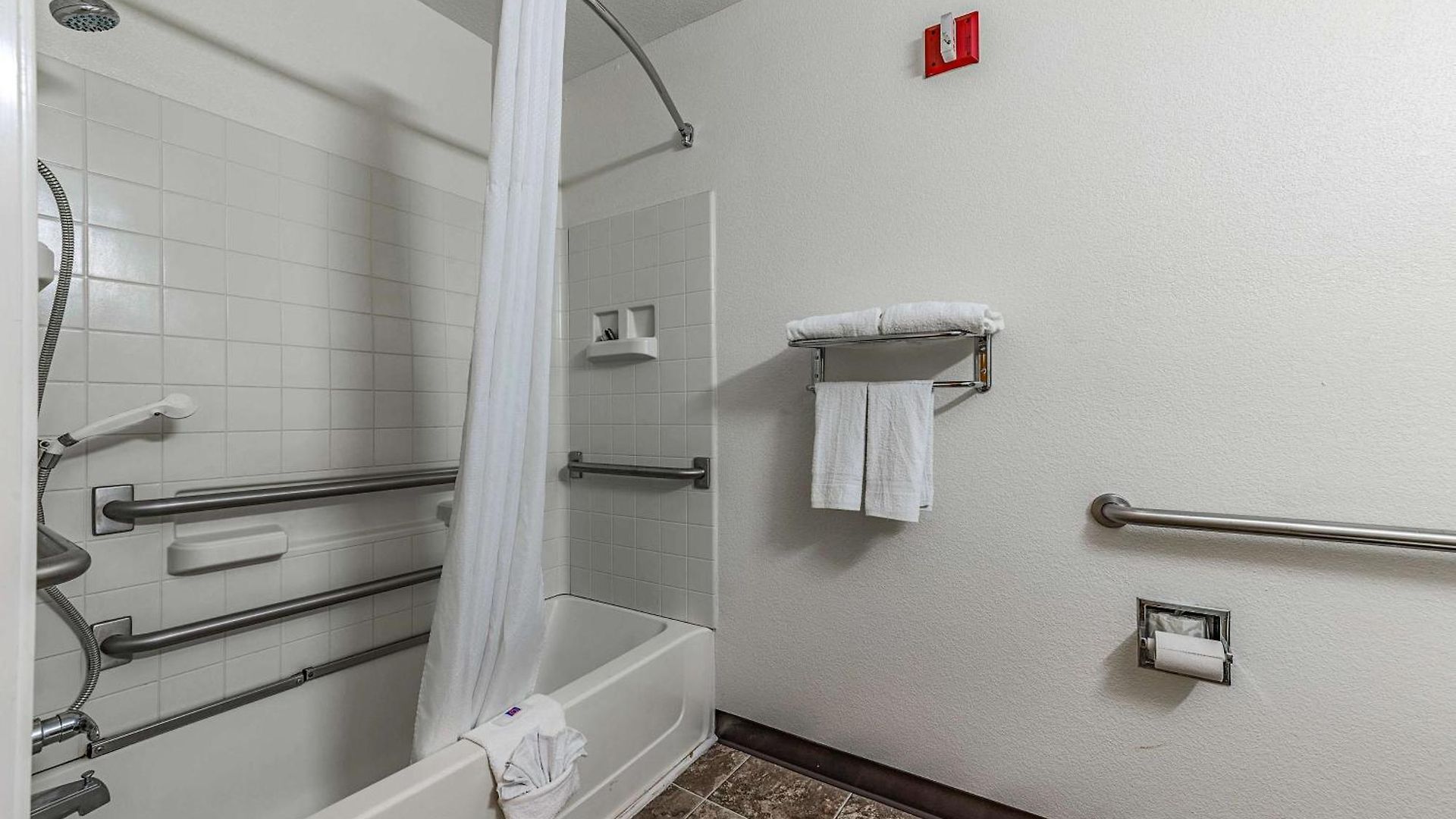 6-charlotte, Nc - 4*