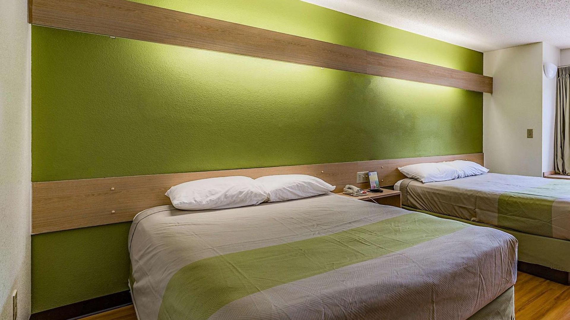 Hotel 6-charlotte, Nc - Charlotte