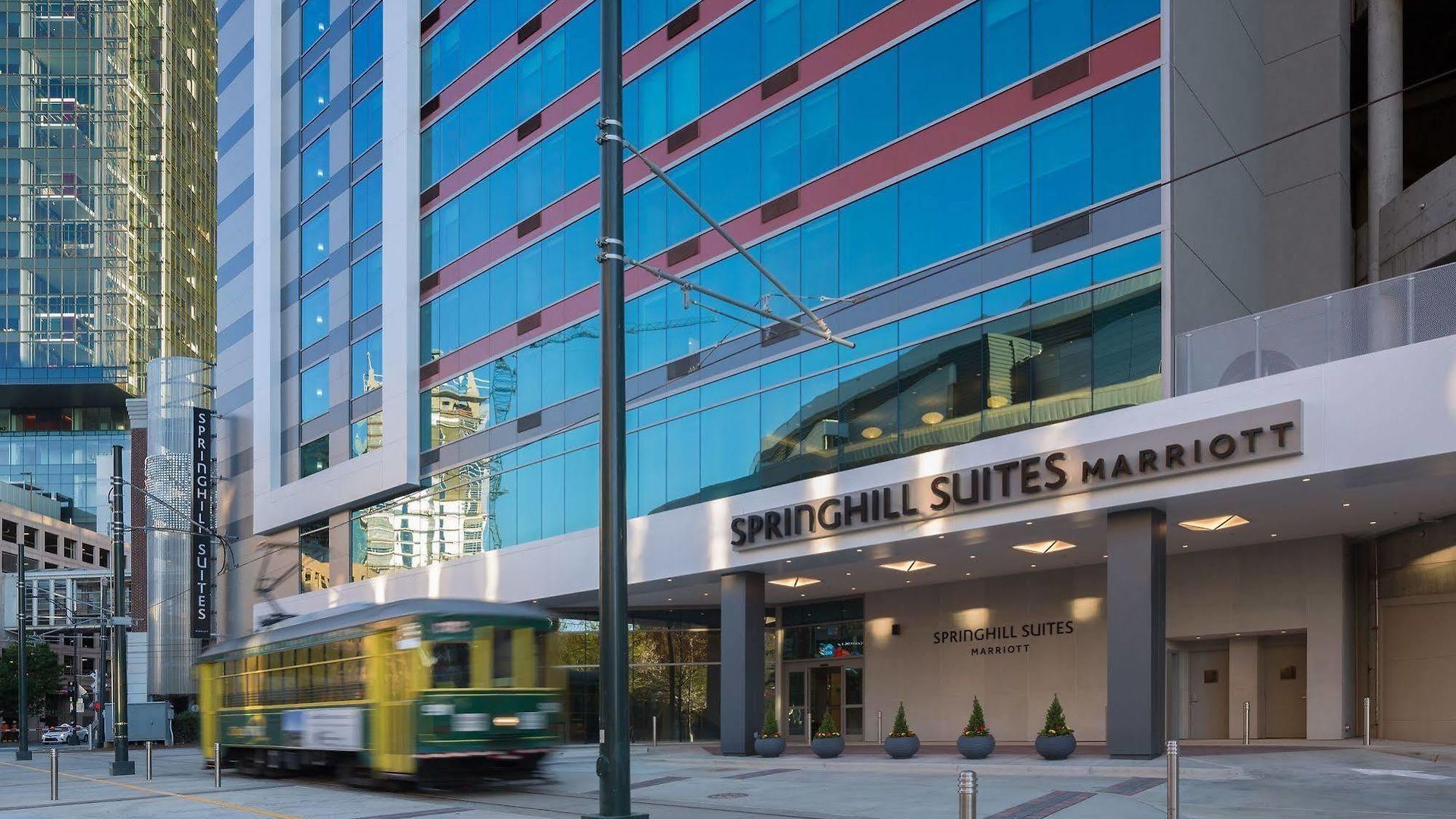 Hotel Springhill By Marriott Center