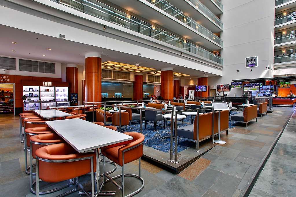 Hotel Doubletree By Hilton Uptown 3*