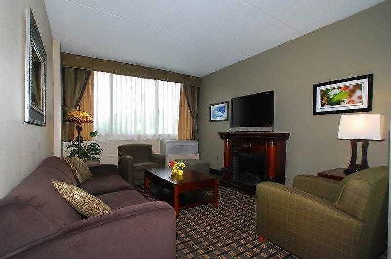 Express By Marriott South End Hotel 3*