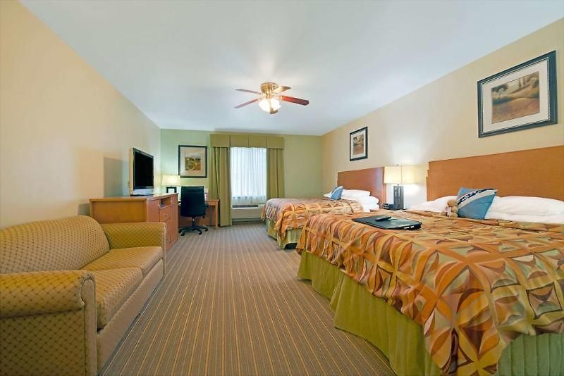 Rodeway Airport Area 4*