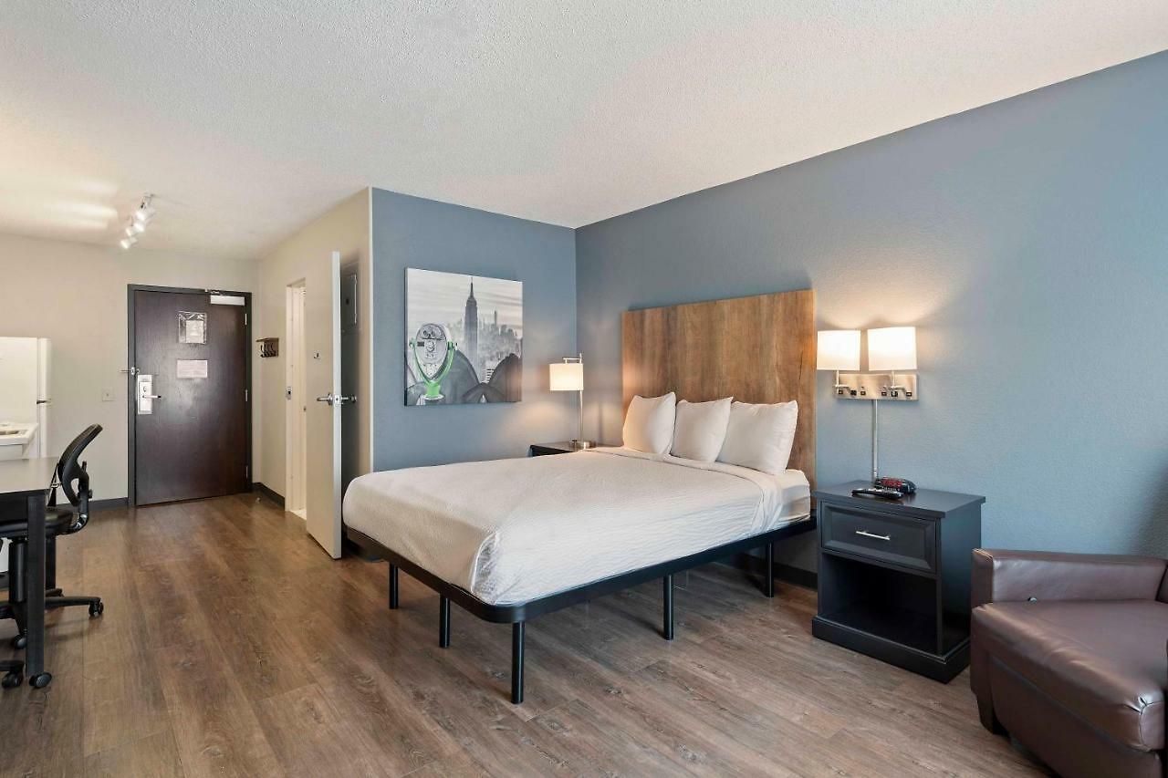 Extended Stay America Select Suites - Charlotte - University Place 2* Charlotte
