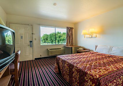 Rodeway Motel 2*