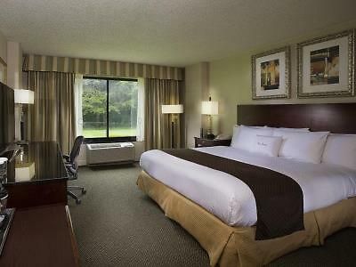 Doubletree By Hilton Airport Hotel 4*