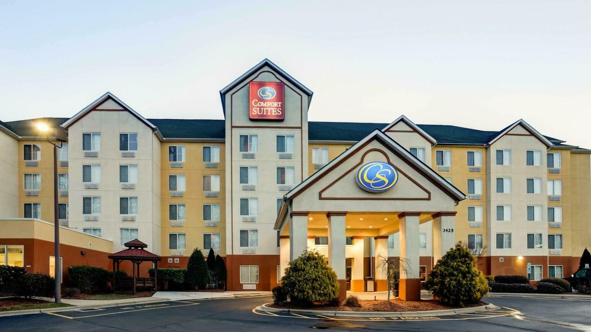 By Ihg Charlotte