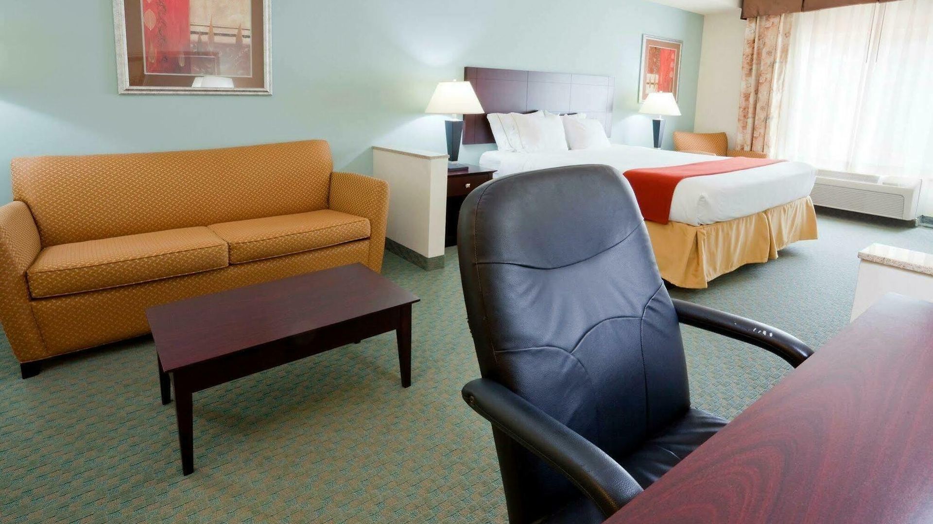 Express Arrowood By Ihg Hotel