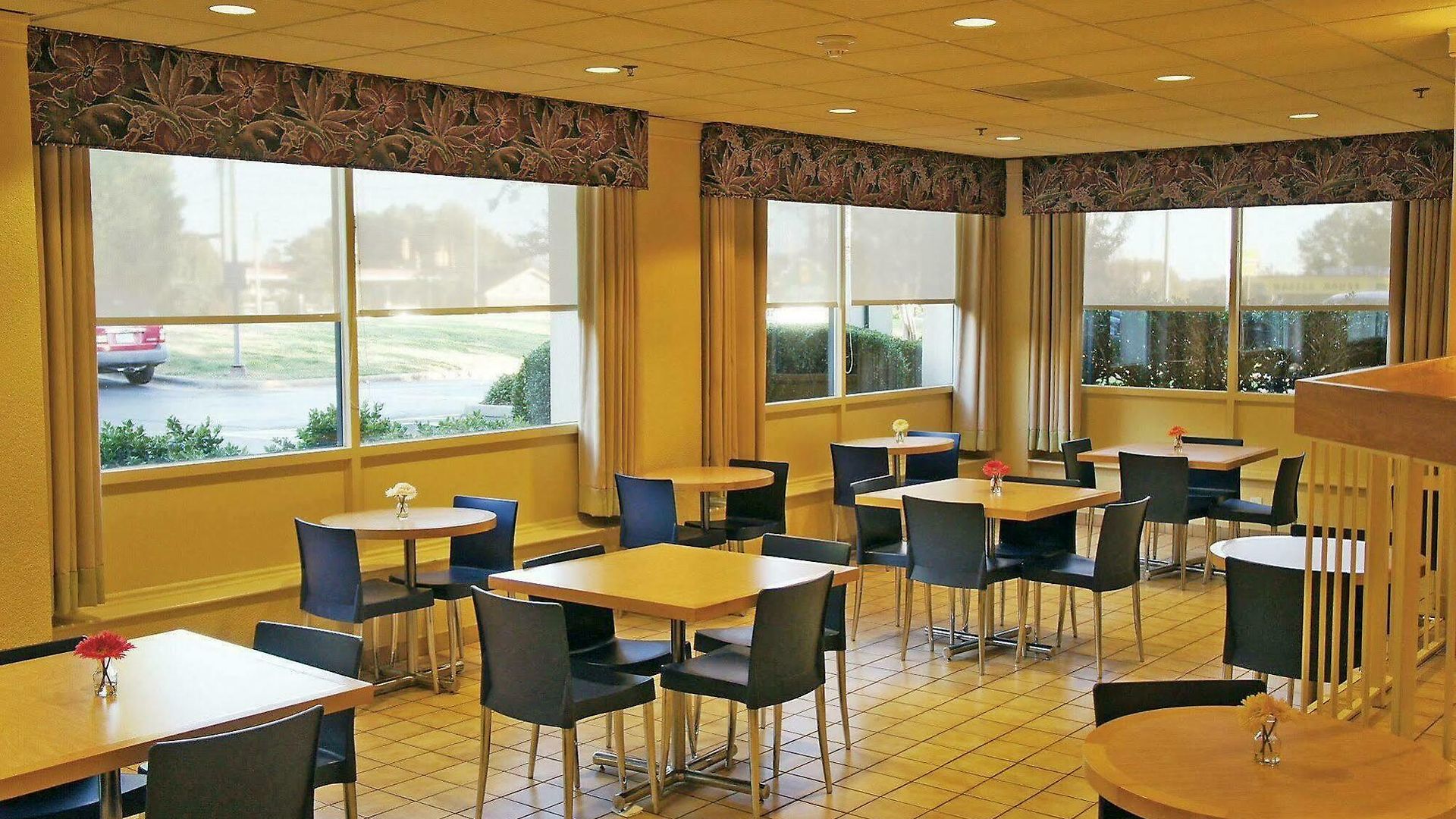 Spark By Hilton Airport North 3* Charlotte