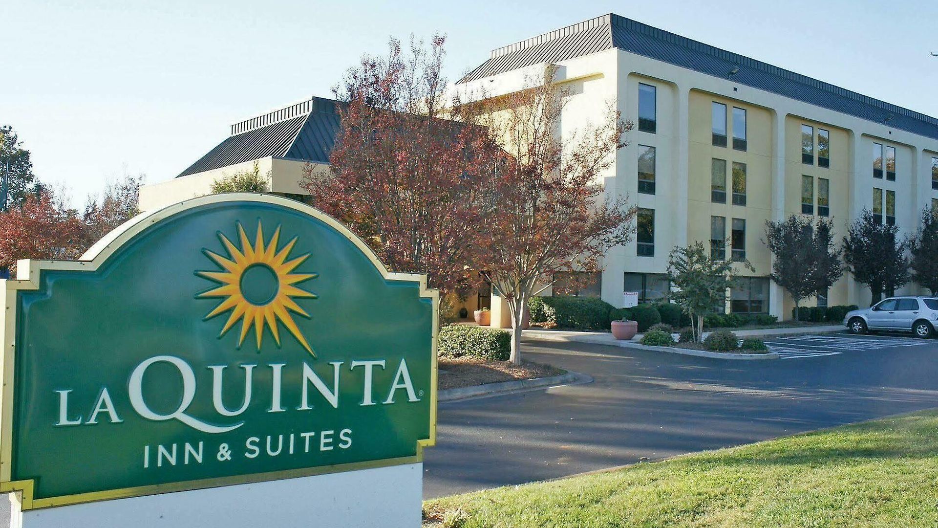 Hotel Spark By Hilton Airport North 3*