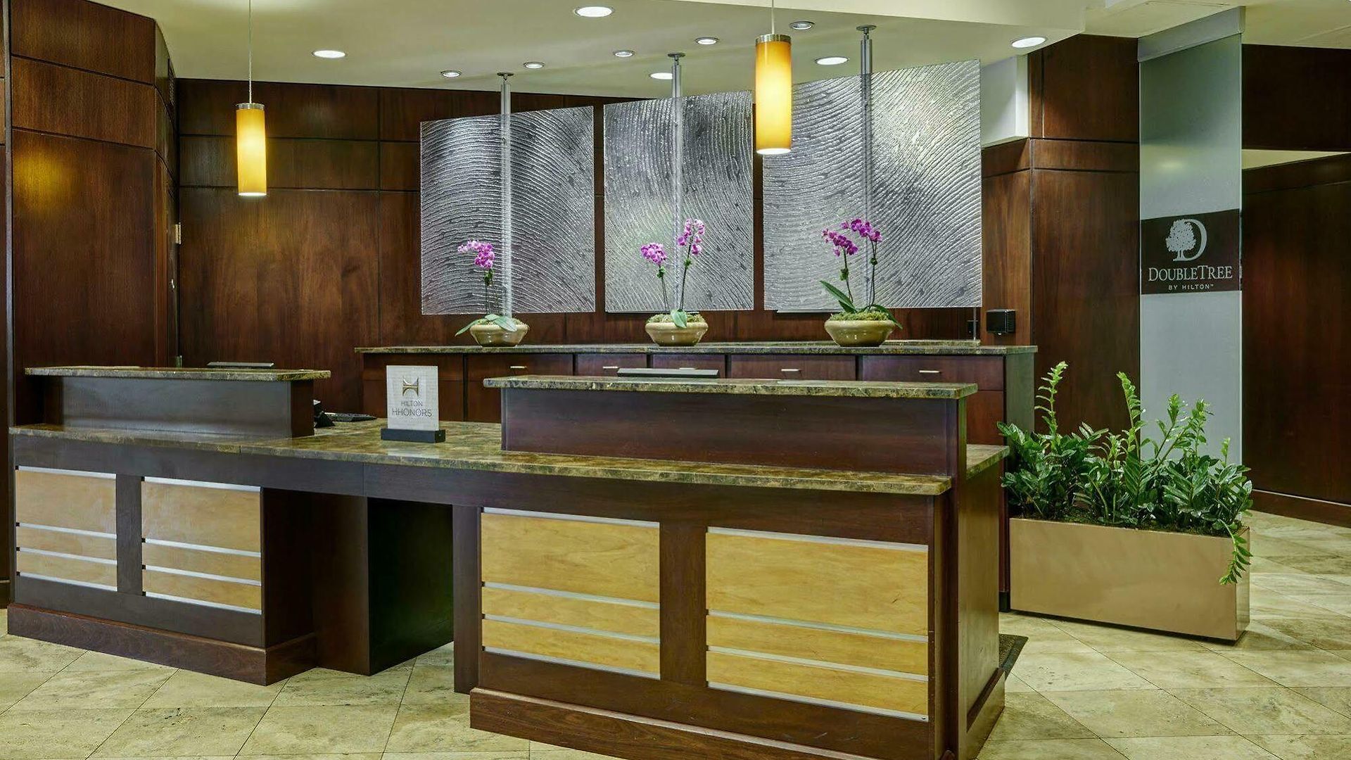 Hotel Doubletree By Hilton Uptown