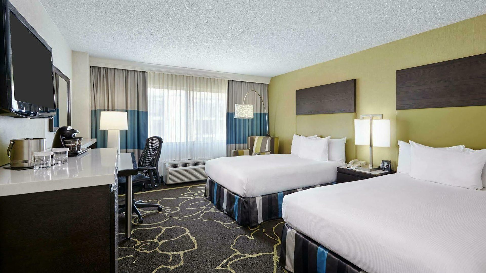 Doubletree By Hilton Uptown