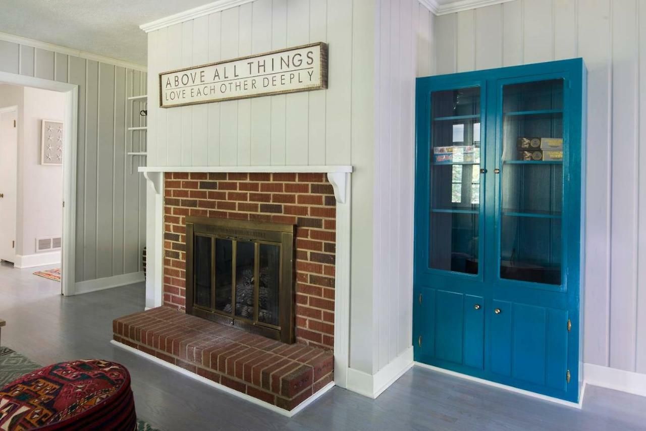 Holiday home Boho By The Water! 1750sqft - Fishing & Sleeps 10! *