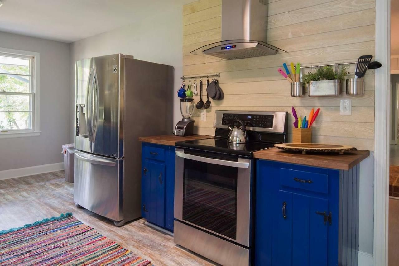 Boho By The Water! 1750sqft - Fishing & Sleeps 10! * Charlotte