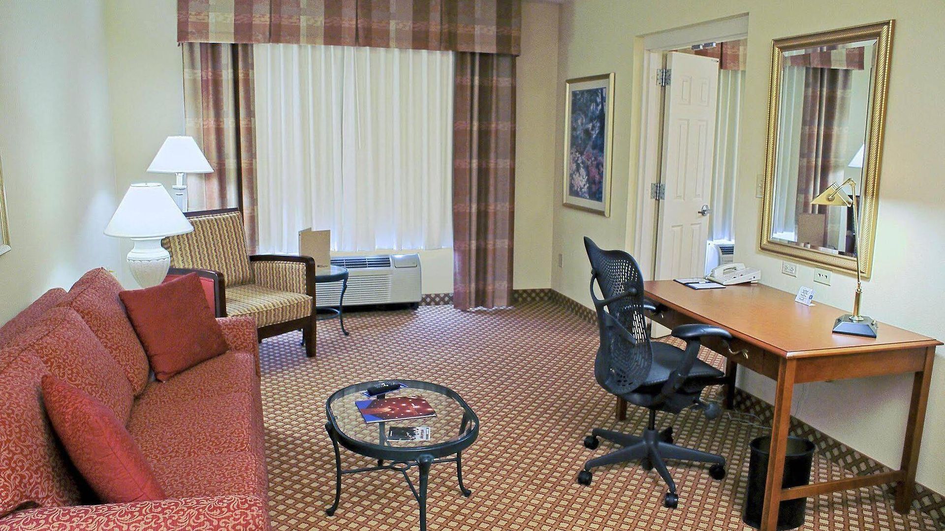 Hilton Garden North 3* Charlotte
